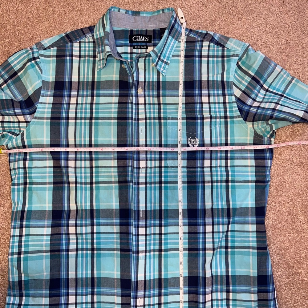 Chaps Mens M Crest Logo Easy Care Plaid Short Sleeve Button Shirt Blue shades - Picture 7 of 7
